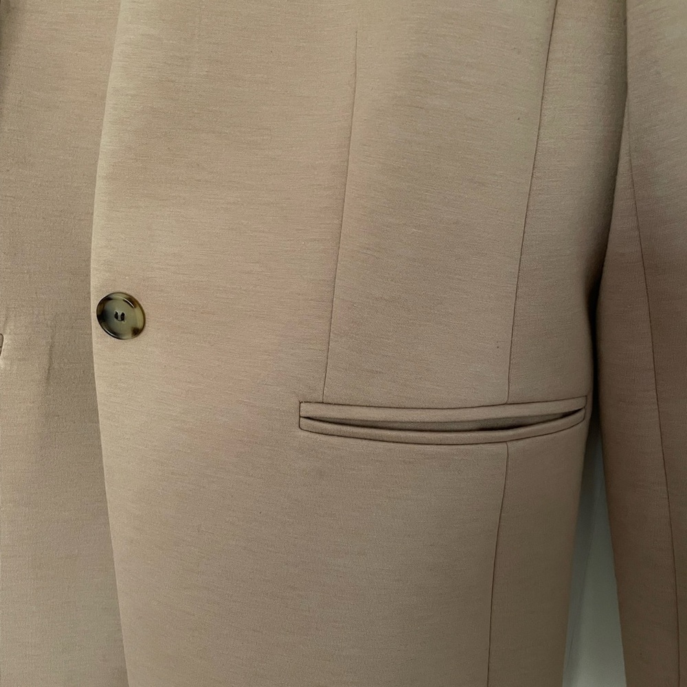 Ann Taylor tan ponte collarless blazer, Sz 8 - Picture 4 of 7